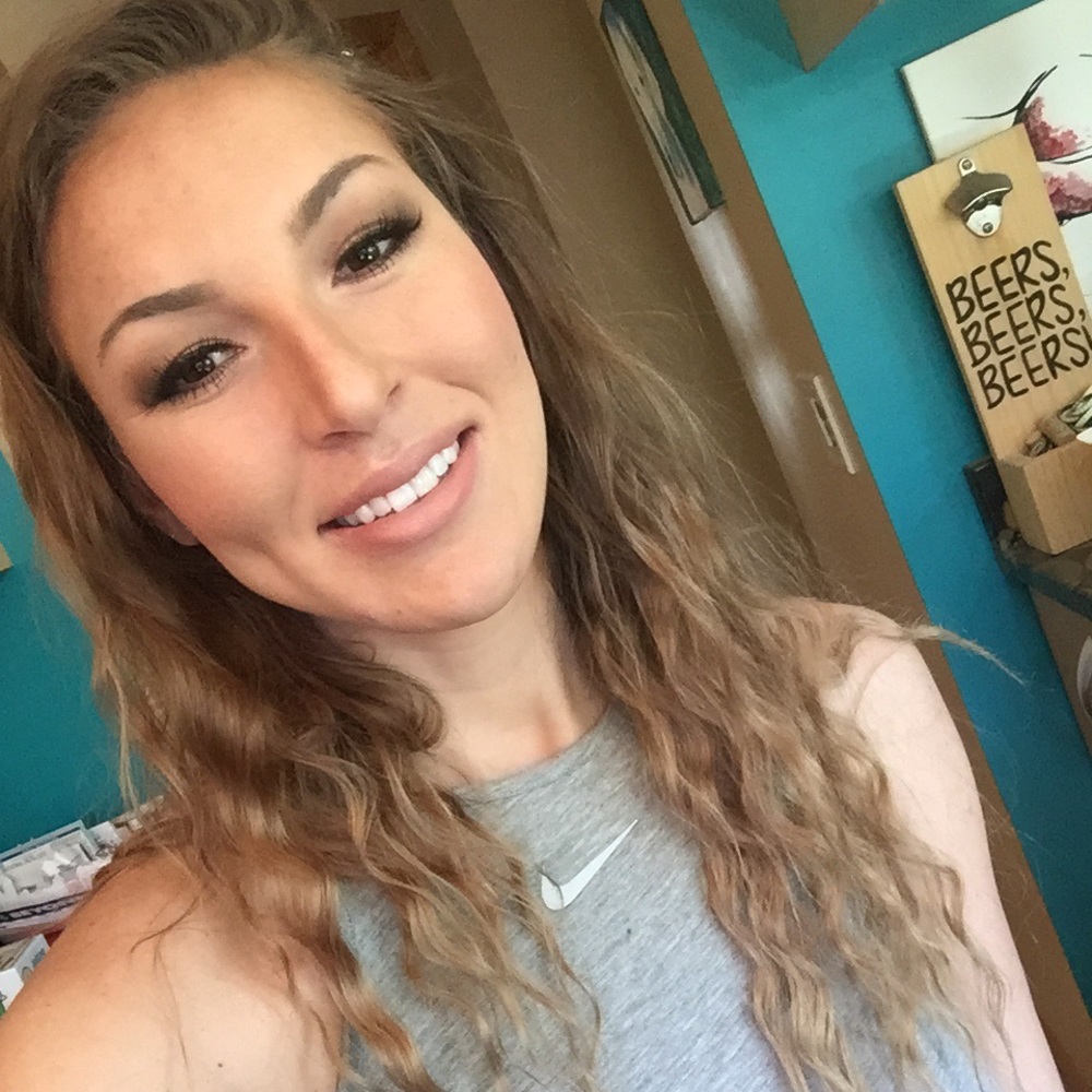 Meet your Posher, Brandi
